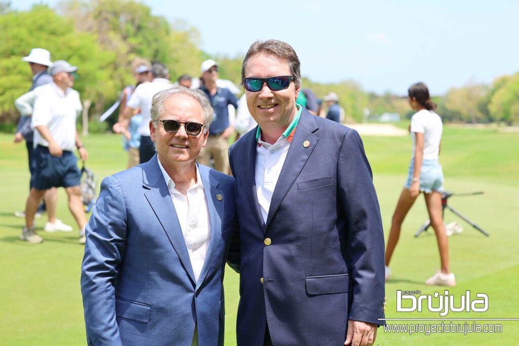 2 GUSTAVO SANTOSCOY Y FERNANDO LEMMEN MEYER