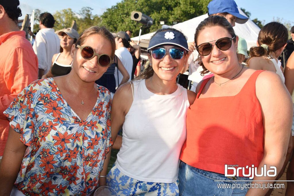 32 MARIANA CARRAZCO, CHARLIE RANGEL Y ANDREA QUIROZ
