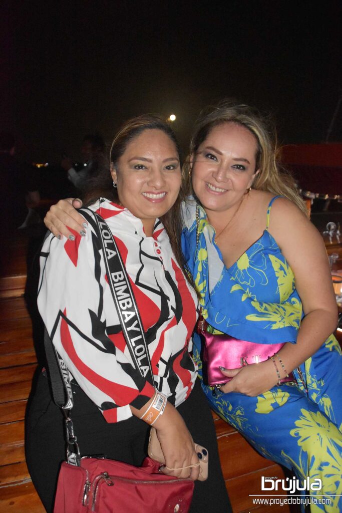 4 ANABEL PéREZ Y KARLA TORRES