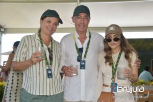 4 PATY RETA, PEPE GARCíA E IRIANA DEL RIVERO