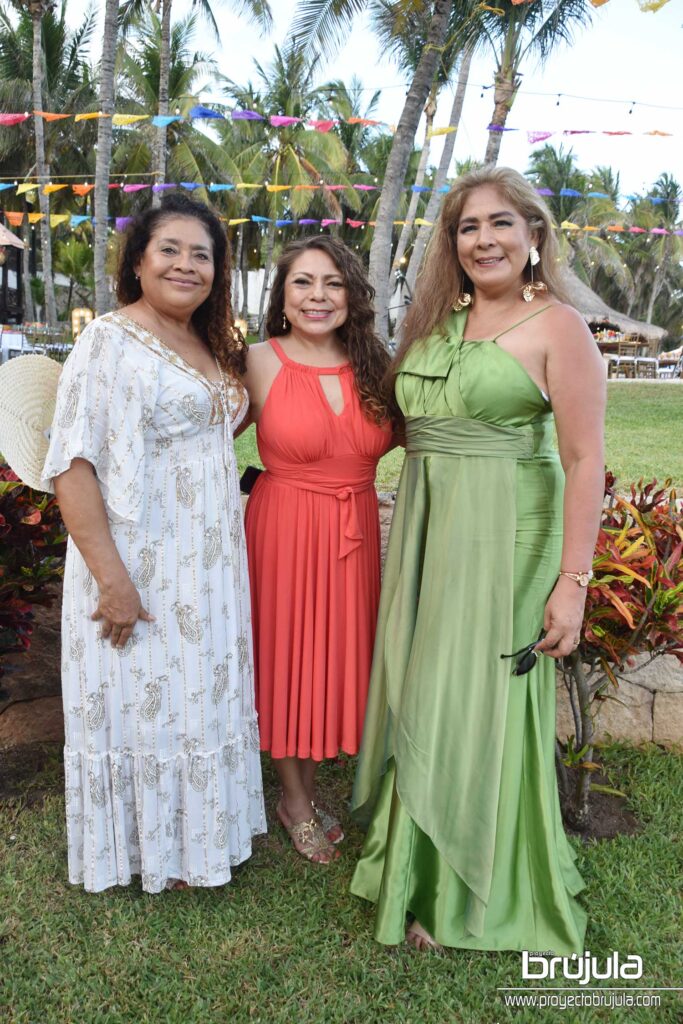 6 TELVY SUáREZ, MARISOL MéNDEZ Y LUCY MORALES