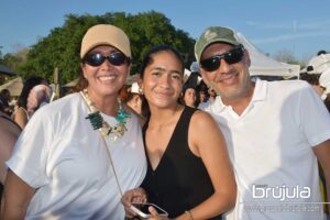 7 TANIA AMARO, LUCIANA Y ÓSCAR AGUILAR