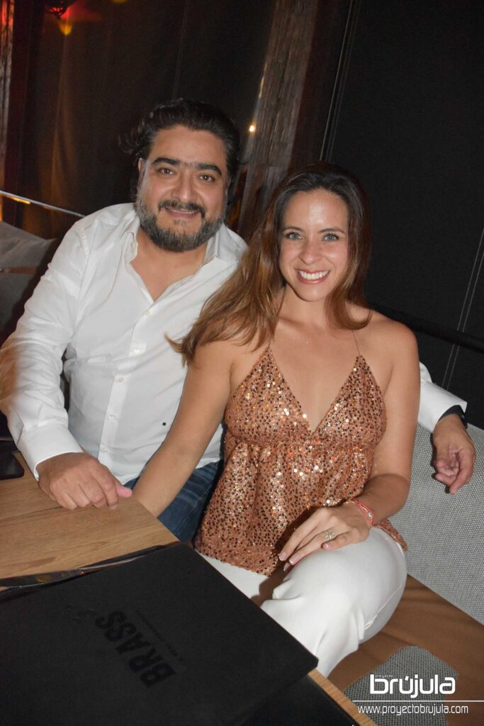 9 MARCO BENAVIDES Y BáRBARA CORTéS