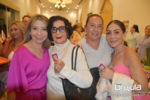 11 GLADYS SOLíS, RUBY ROSADO, MONTSE Y DANIELA VARA