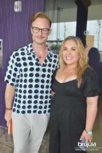 19 CHRISTOPHER Y SISSY CANCINO