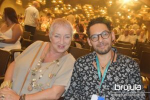 21 CARMEN PINO Y URIEL PEDROZA