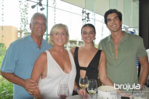 23 ALIZ ASPE, DIEGO BATANZO, SUSANA MEISSNER Y GARY HEARD