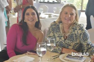 25 LOURDES ESPADAS Y SUSANA ZABALZA