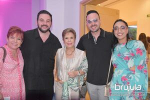 8 ANAMARIMIRABIéN, FERNANDO DE LEEUW, ANAMARI IRABIéN, CHRIS MACDERMOTT Y MILEXANDRA SALAZAR