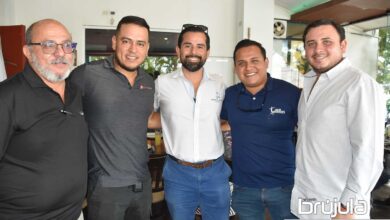 1 FRANCISCO LOEZA, DAMIAN MONTES, RICARDO MULEIRO, BRIAN CASASOLA Y RODRIGO ALVISO